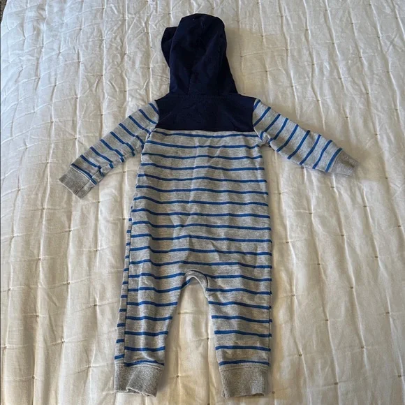 8 piece 6-9mo. Cozy Baby Boy Clothes (029) - Picture 3 of 16
